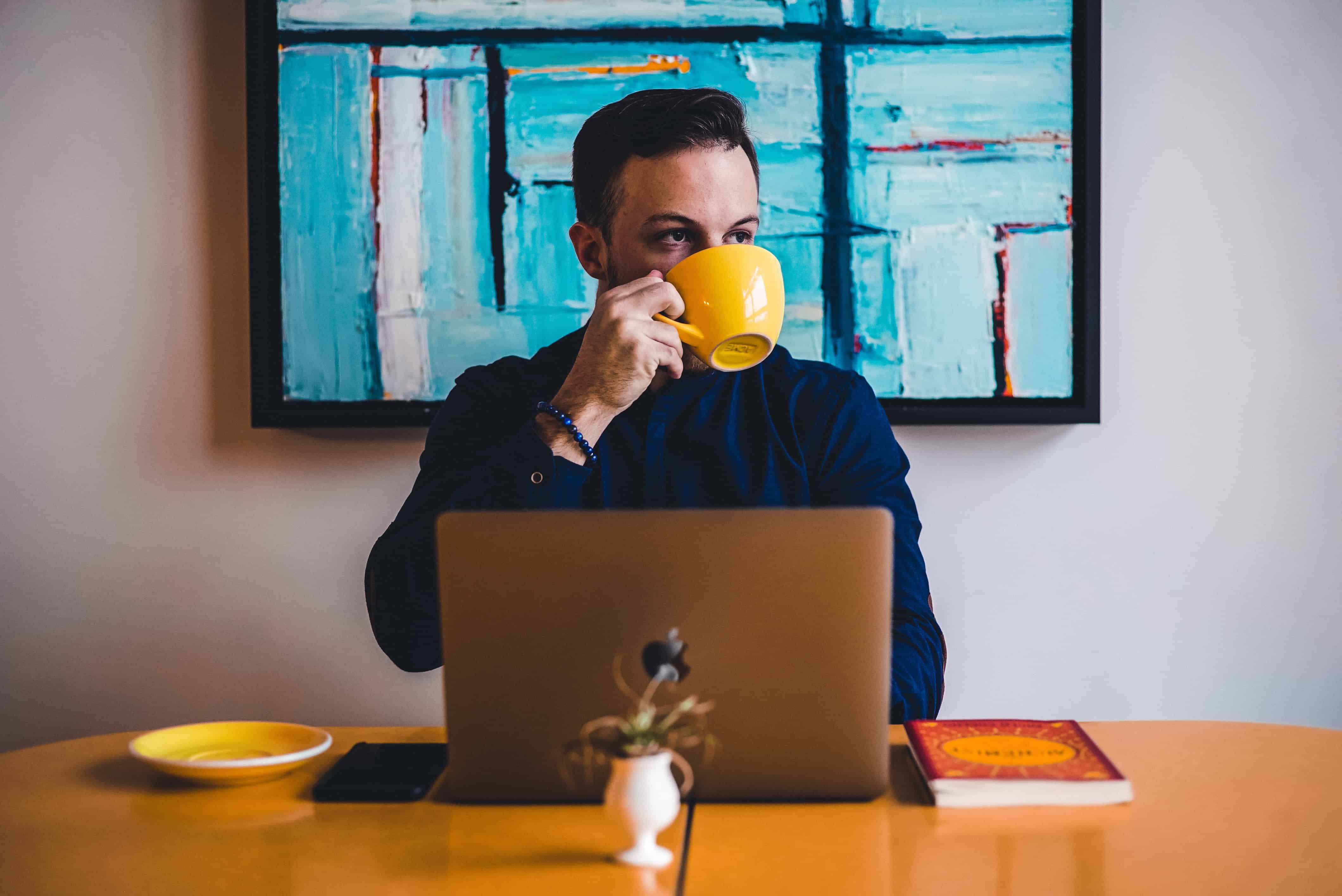 men-drinking-tea-cup-boss-jpg1547817408.jpg